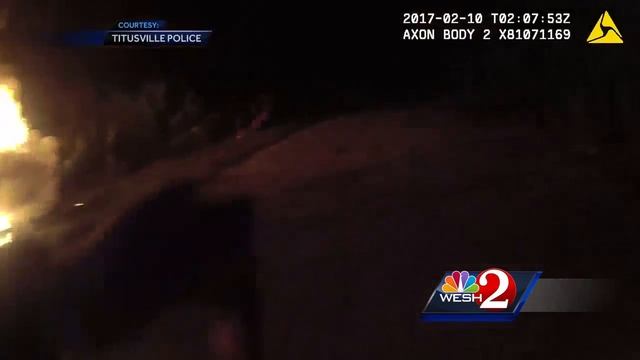 Titusville police officers brave fire, explosions, to rescue man смотреть онлайн