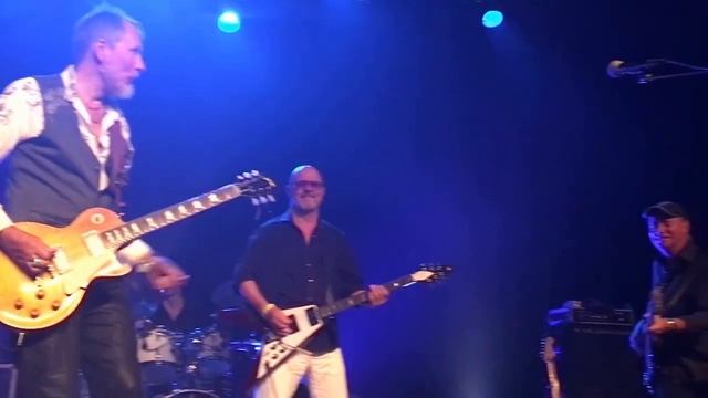 Wishbone Ash Phoenix 9-12-16 Turner Hall Milwaukee смотреть онлайн