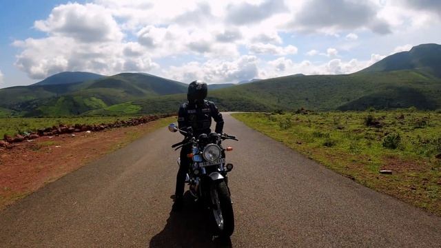 Royal Enfield Continental gt 650 Chrome edition | Made like a Gun смотреть онлайн
