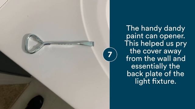 How to Spray Paint the Ugly Light Fixture in your Bathroom смотреть онлайн