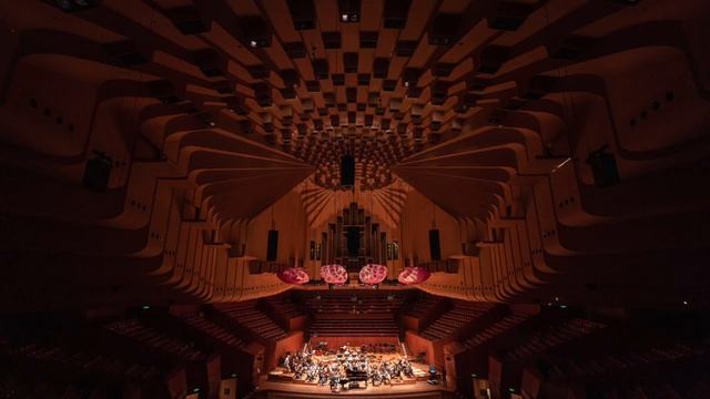 Opera Houses around the world! смотреть онлайн