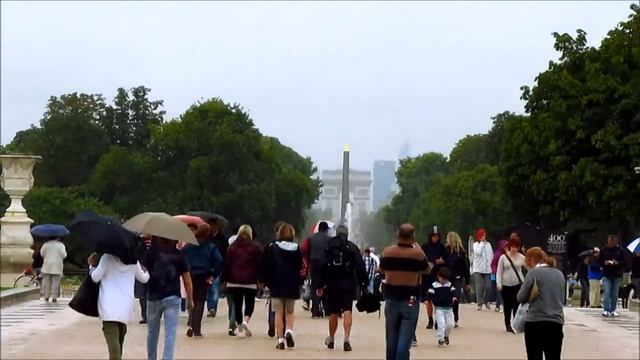Paris, France:Walk from the Louvre to the Arch de Triomphe смотреть онлайн