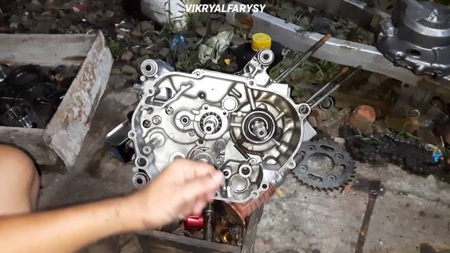 BEBERAPA KEMUNGKINAN PENYEBAB OPER GIGI SATRIA 2 TAK KERAS ATAU SUSAH NAIK TURUN GIGI смотреть онлайн