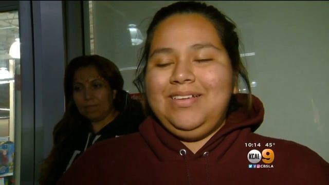 People Brave Cold Termperatures To Get Their Hands On Season's Hottest Toy смотреть онлайн