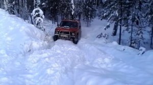 нива на сафари 510 против снега