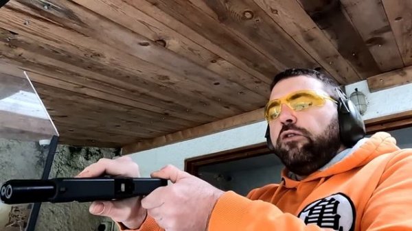 Pistolets PAK 9mm bien plus proche d'un vrai qu'on ne le pense