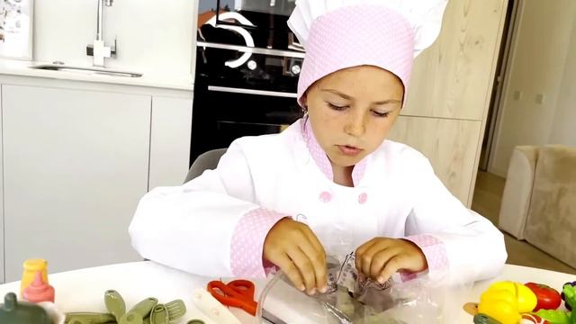 Обзор и распаковка детской игровой кухни Modern Kitchen смотреть онлайн