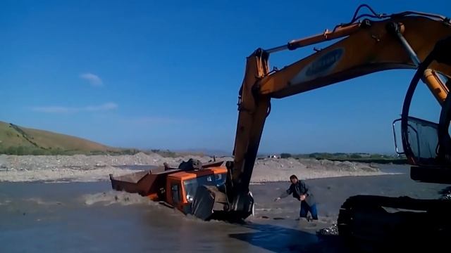 Самые Нелепые Ошибки Рабочих, Снятые на Камеру смотреть онлайн