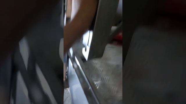 Кемпинг на колёсах Автодом-Прицеп. Изготовление дверей багажника 7 часть смотреть онлайн
