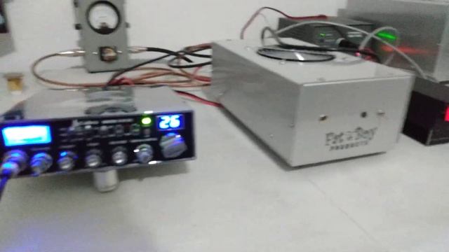 Cobra 29 Chrome and Fatboy 4 pill HG2879 Mobile Linear Amplifier Combo for WW смотреть онлайн