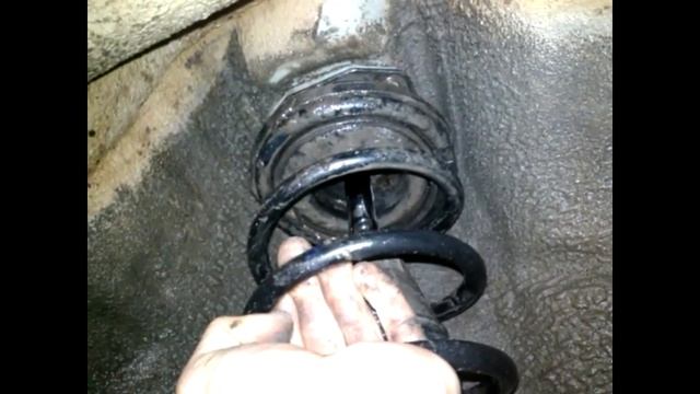 Daewoo Gentra - Замена задних стоек