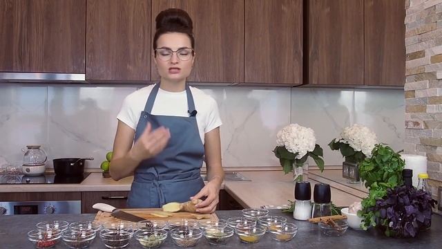 Ароматные специи - видеоурок с подробным разбором каждой специи.