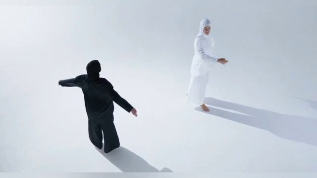 such a strong brave and independent woman in hijab смотреть онлайн