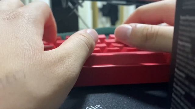 Varmilo with Zealios V2 67g Sound Test смотреть онлайн