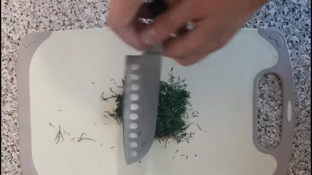 Завтрак для всей семьи!Яичница с помидорами!