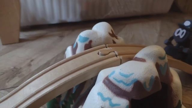 The Brave Locomotive Clip Remake: Linus And Henry смотреть онлайн