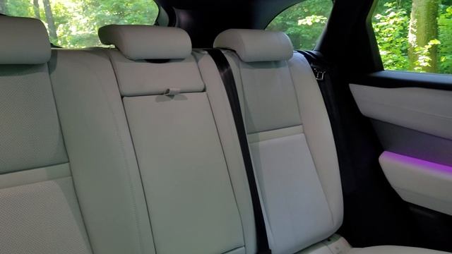 2020 Range Rover Velar P300 Review - Class! смотреть онлайн