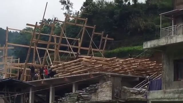 China. Frame house construction. Сборка каркасного дома в Китае. смотреть онлайн