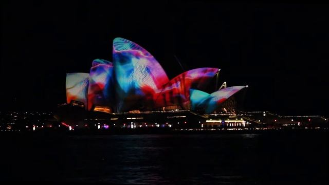 Vivid Sydney 2017 Light Show - Sydney Opera House (Time-Lapse) смотреть онлайн