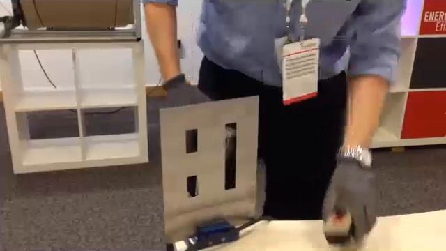 Rack Door Retrofit Tool смотреть онлайн