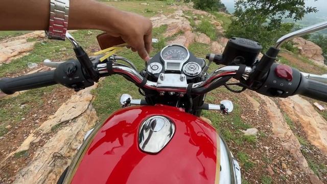 Royal Enfield classic 350 review |Worth buying? |Drive impressions |price ?|Chrome red 😍 смотреть онлайн