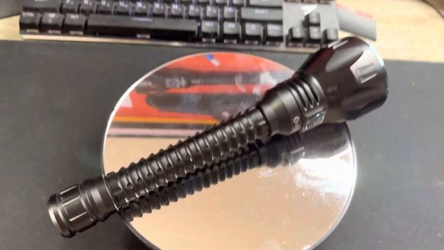 Дальнобойный фонарик Olight Javelot PRO смотреть онлайн