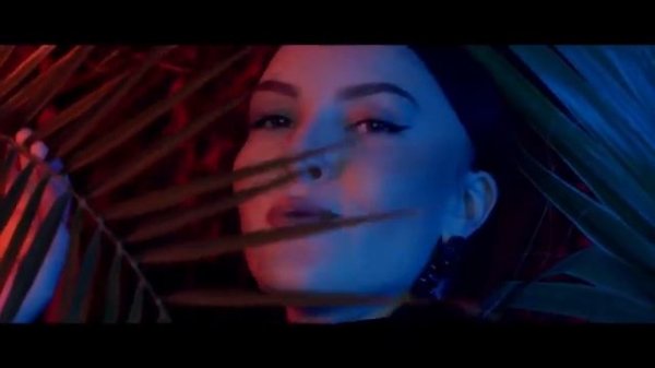 Serena - Safari (Official Video)