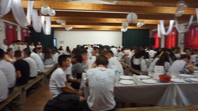 YL Albania 2019: Diner en Blanc, Opera and Bonfire смотреть онлайн