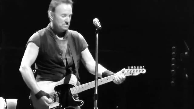 Bruce Springsteen & The E Street Band - None but the Brave (live in Chicago 2016) смотреть онлайн