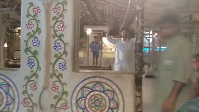 Варанаси суперресторан индийской кухни Baati Choka смотреть онлайн