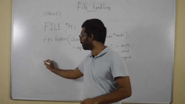 Lecture 11.3 | File handling (file opening, reading, writing, closing) for text files смотреть онлайн