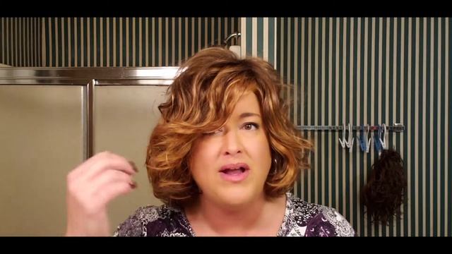 Raquel Welch BRAVE THE WAVE Wig Review | SS30/28 SS Spice | DENISE SHEETS смотреть онлайн