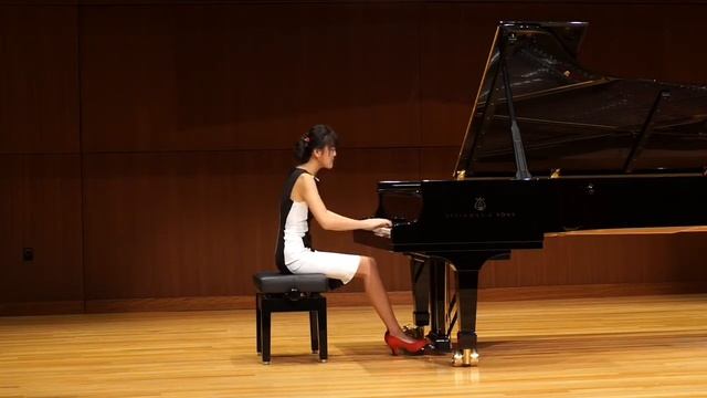 Rosy Ge plays C.M.Weber Perpetuum mobile Op 24 смотреть онлайн