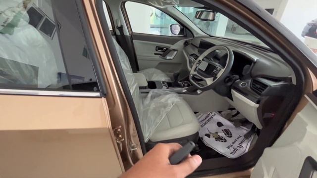 New SAFARI Accomplished 😍 मात्र 27 Lakh मे mini Range Rover - detailed review смотреть онлайн