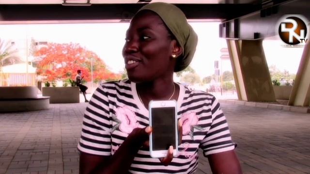 Messie Yaoung G fait sa demande en mariage à Safari Queen Biz et Yacine Diop. Dans Sama Star смотреть онлайн