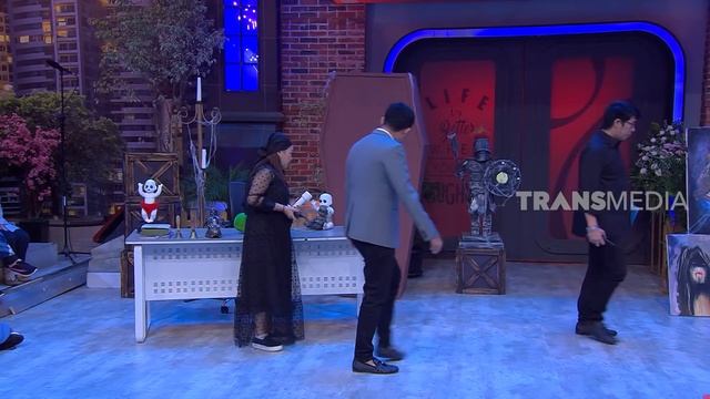 Perusahaan Penyalur Hantu | OPERA VAN JAVA (29/12/19) Part 1 смотреть онлайн
