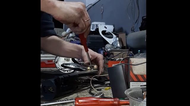 ВАЗ 21074 - Замена Датчика Уровня Топлива ( ДУТ ) смотреть онлайн