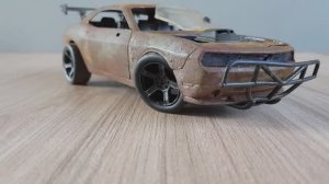 Восстановленный " Dodge Challenger"