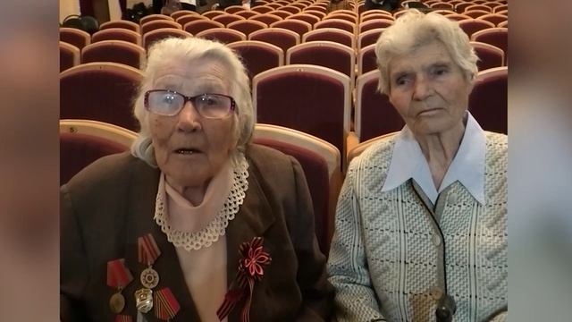 Труженикам тыла посвящается смотреть онлайн