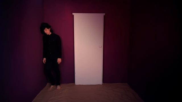 Miccoli - Ledge (Official Music Video) смотреть онлайн
