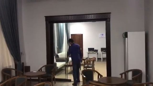 Раздвижная стеклянная дверь смотреть онлайн