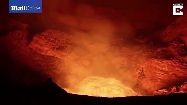 Would you camp above a lava lake? Brave explorers spend the night смотреть онлайн
