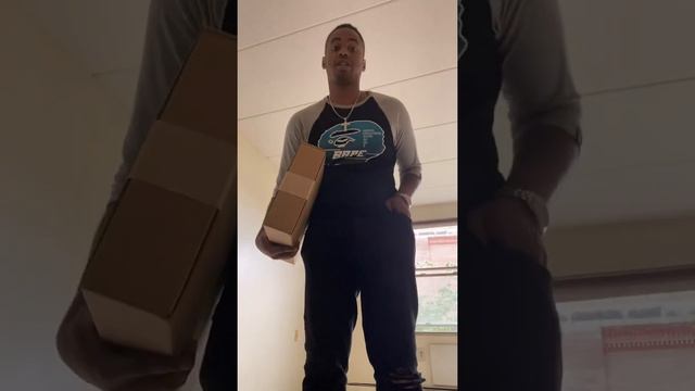 AMIRI UNBOXING PART ONE смотреть онлайн