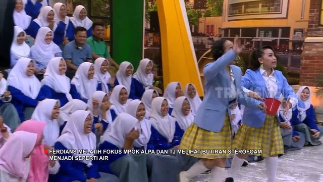 TJ dan Mpok Alpa SIRAM Rambut Penonton | OPERA VAN JAVA (05/08/18) 3-5 смотреть онлайн