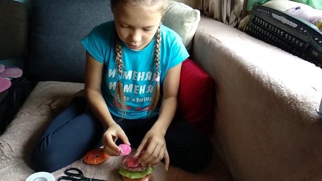 Arina Life. Сквиши Бургер из бумаги своими руками. смотреть онлайн