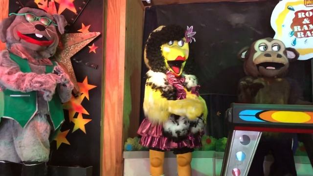 Rocky And The Ramblin Rascals - Chuck E Cheese - Enchanted Forest Water Safari