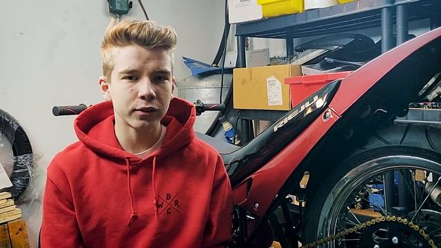 How i polished my engine and rims! | Answering questions about my 85cc Rieju RR | QnA Sunday #1 смотреть онлайн
