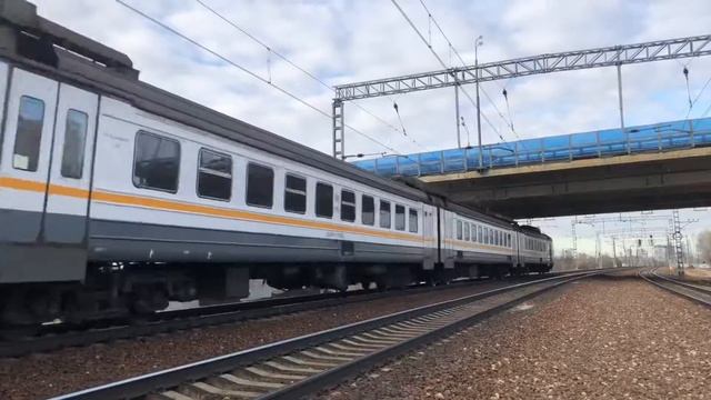 ЭД4М-0490 ЦППК Перекраска Наше Подмосковье На перегоне Очаково-Мещерская смотреть онлайн