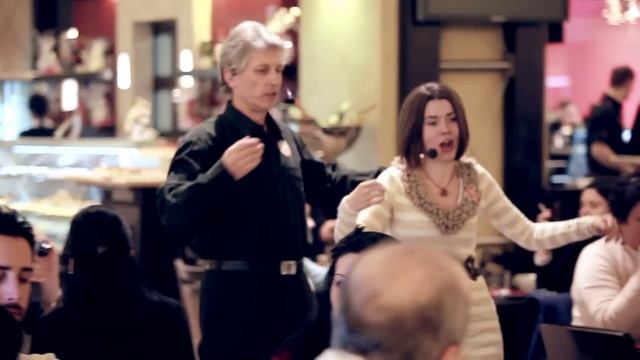 Flash mob Opera Iulius Mall Iasi / PRO IMAGE смотреть онлайн