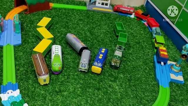 CHUGGINGTON Colourful Flexi Curved Rail Set смотреть онлайн